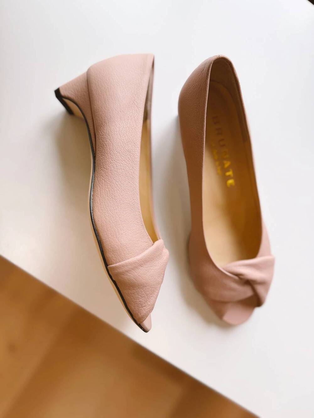 NEW BRUNATE women's aktive pump in beige